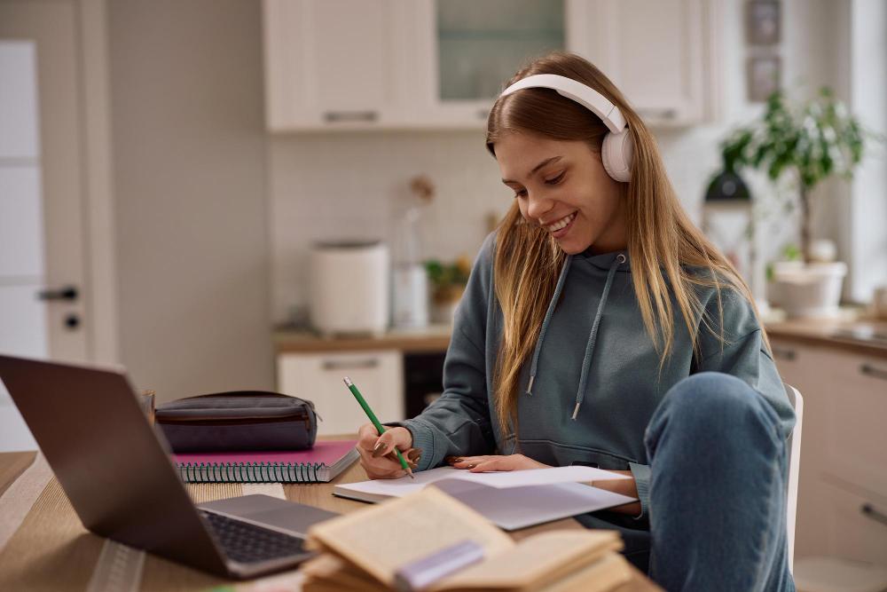Eagle Online student
